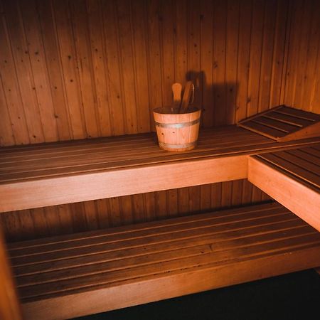 Luxe Vakantiehuis In Het Bos Met Jacuzzi En Sauna Lunteren Ngoại thất bức ảnh