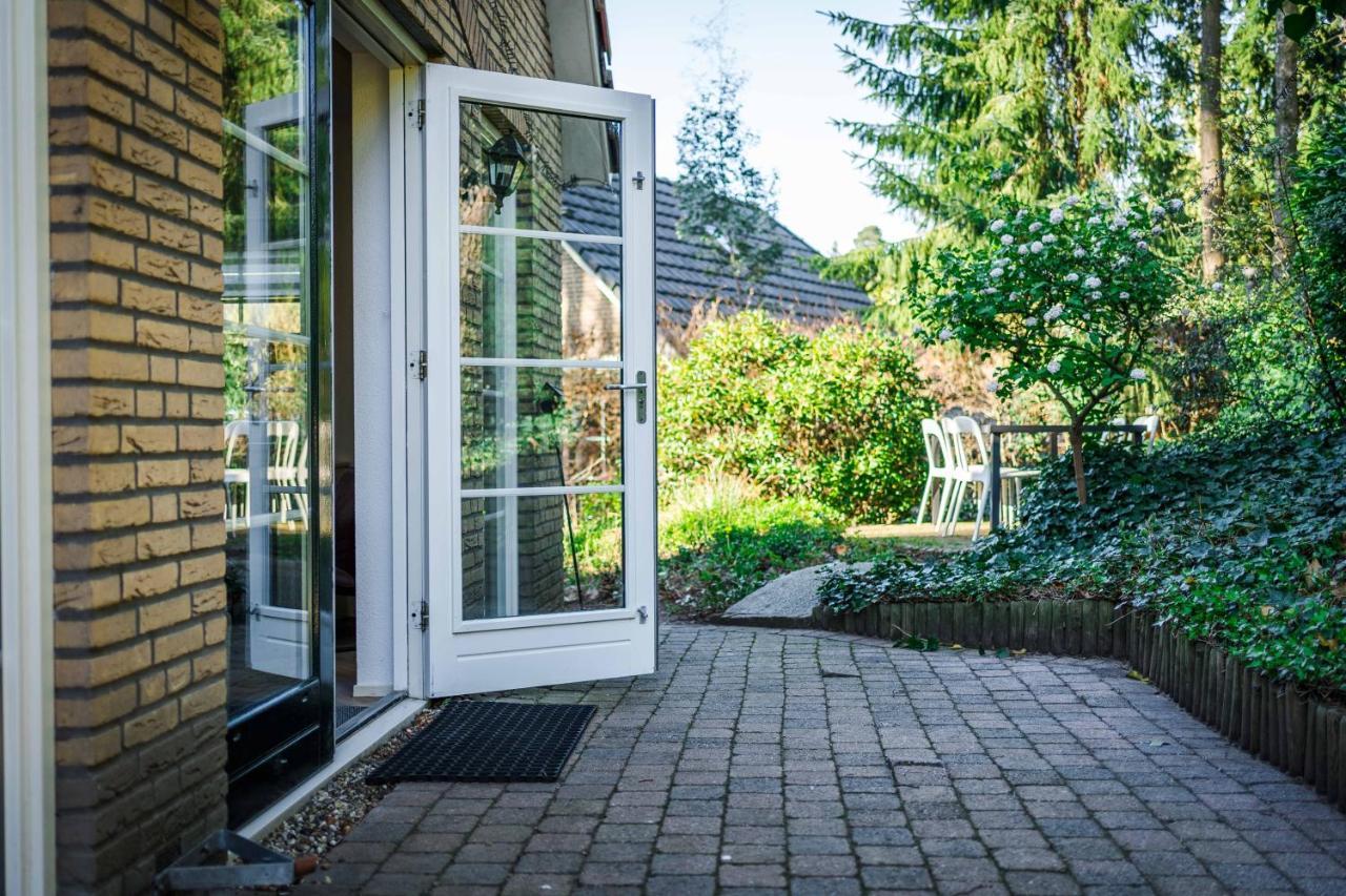 Luxe Vakantiehuis In Het Bos Met Jacuzzi En Sauna Lunteren Ngoại thất bức ảnh