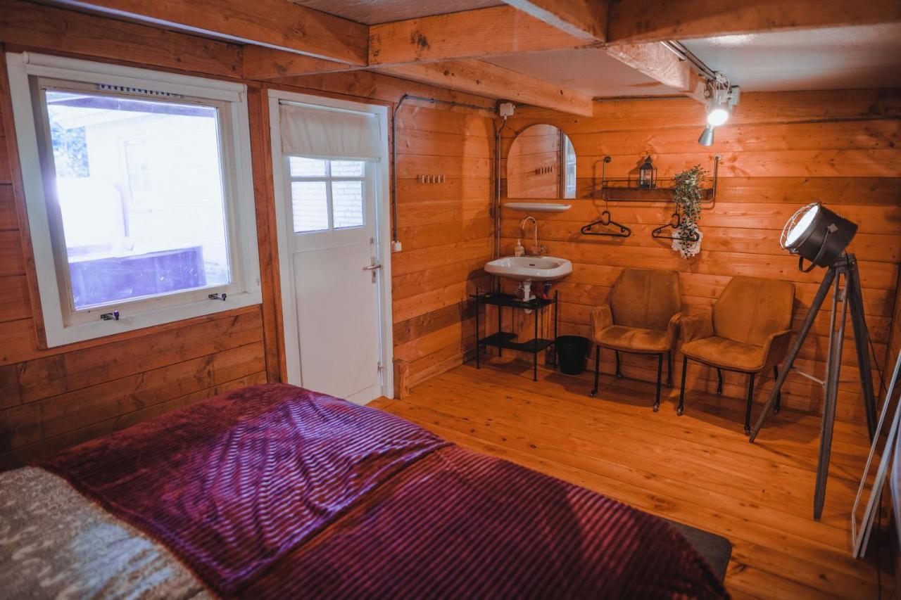 Luxe Vakantiehuis In Het Bos Met Jacuzzi En Sauna Lunteren Ngoại thất bức ảnh